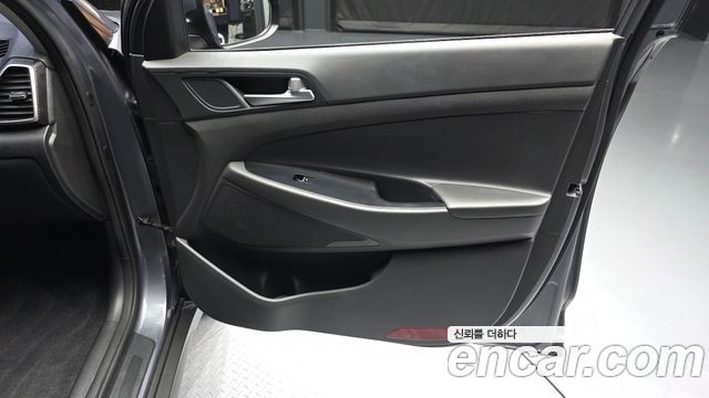 Hyundai Tucson Diesel 2.0 2WD Modern 2020 — фото 24