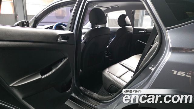 Hyundai Tucson Diesel 2.0 2WD Modern 2020 — фото 26