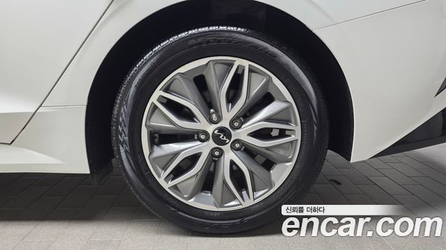Kia K5 Hybrid (III) Noblesse 2023 — фото 21