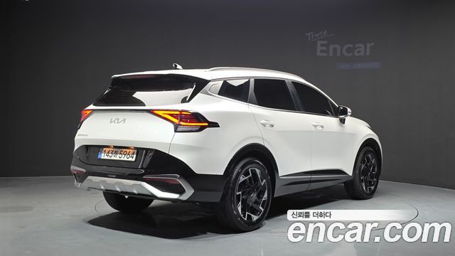 Kia Sportage (V) Gasoline 1.6 Turbo 2WD Prestige 2023 — фото 2