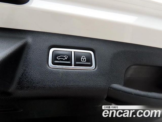 Kia Sorento (IV) HEV 1.6 2WD Noblesse 2023 — фото 18