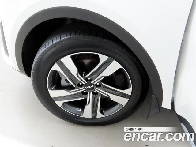 Kia Sorento (IV) HEV 1.6 2WD Noblesse 2023 — фото 23