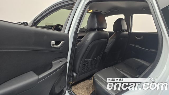 Hyundai Kona 1.6 Turbo 2WD Modern Art 2019 — фото 27