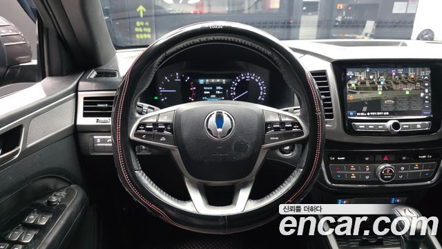 KG Mobility (SsangYong) Rexton Sports Khan Diesel 2.2 4WD Professional X (5-Link) 2019 — фото 17