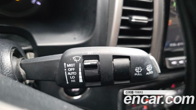 KG Mobility (SsangYong) Rexton Sports Khan Diesel 2.2 4WD Professional X (5-Link) 2019 — фото 22