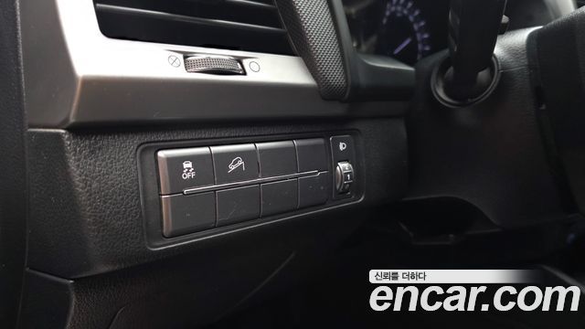 KG Mobility (SsangYong) Rexton Sports Khan Diesel 2.2 4WD Professional X (5-Link) 2019 — фото 33