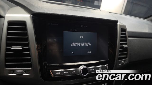 KG Mobility (SsangYong) Rexton Sports Khan Diesel 2.2 4WD Professional X (5-Link) 2019 — фото 37