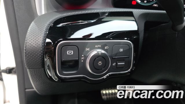 Mercedes-Benz CLA-Class (C118) CLA250 4MATIC 2023 — фото 30