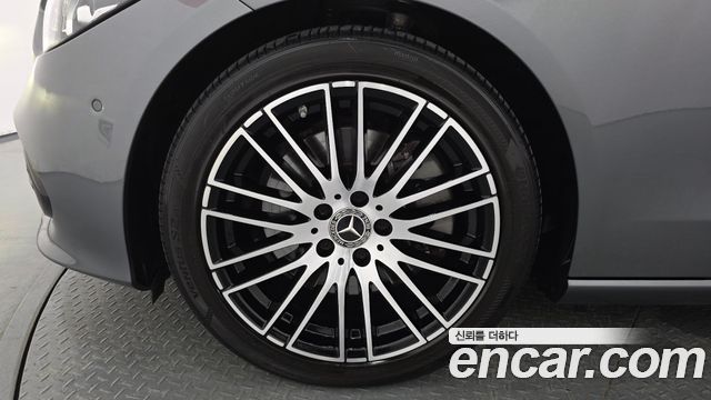 Mercedes-Benz C-Class (W206) C300 4MATIC Avantgarde 2024 — фото 5