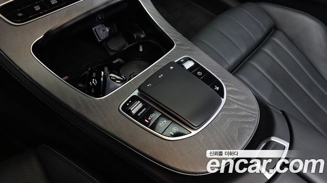 Mercedes-Benz E-Class (W213) E450 4MATIC Coupe 2022 — фото 19
