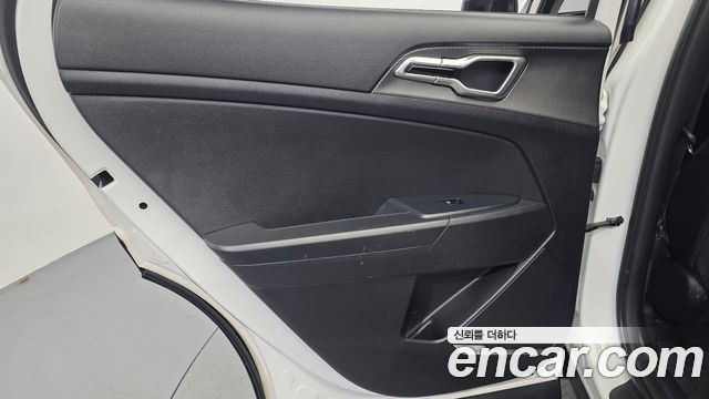 Kia Sportage (V) Diesel 2.0 4WD Trendy 2023 — фото 31