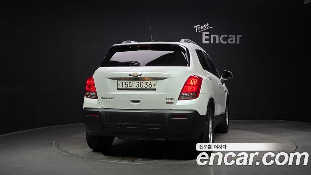 Chevrolet Trax 1.4 LS Deluxe 2015 — фото 4