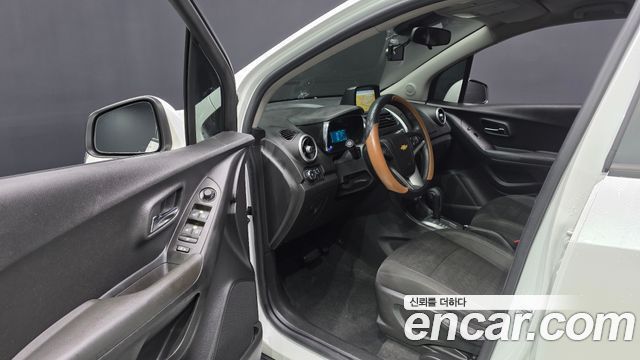 Chevrolet Trax 1.4 LS Deluxe 2015 — фото 10