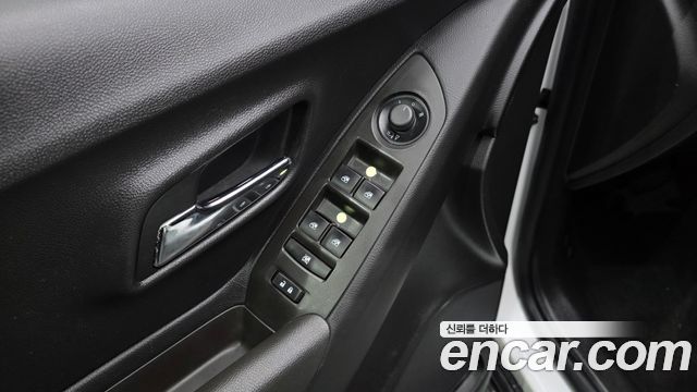 Chevrolet Trax 1.4 LS Deluxe 2015 — фото 19