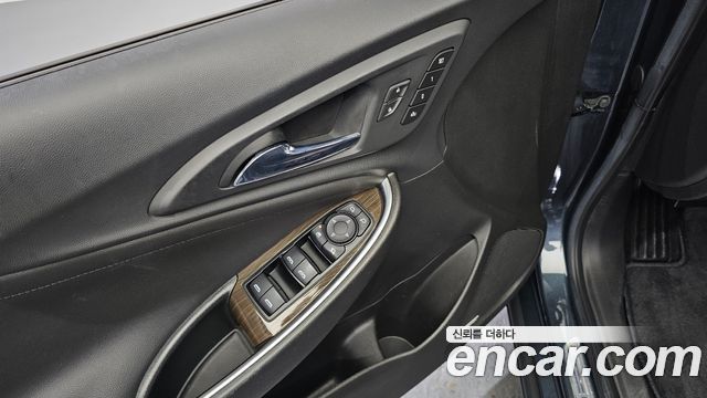Chevrolet Malibu 1.3 Turbo Premier 2020 — фото 13