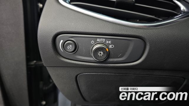 Chevrolet Malibu 1.3 Turbo Premier 2020 — фото 14