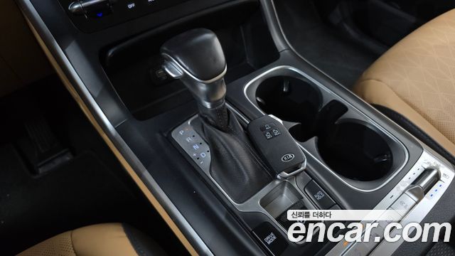 Kia Carnival (IV) Diesel 9-Seater Prestige 2021 — фото 9