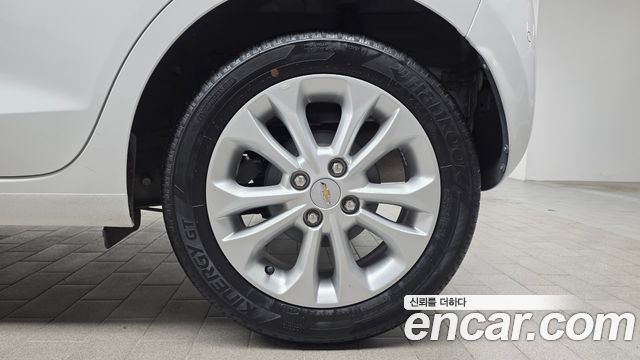 Chevrolet Spark Premier 2022 — фото 21