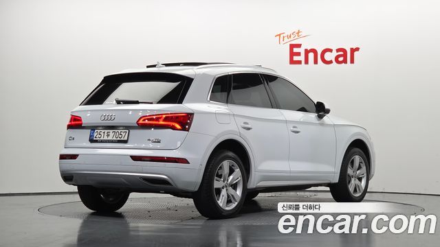 Audi Q5 (FY) 40 TDI Quattro Premium 2020 — фото 2