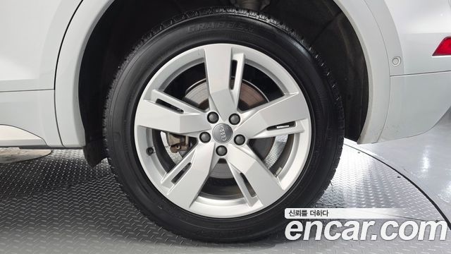 Audi Q5 (FY) 40 TDI Quattro Premium 2020 — фото 21