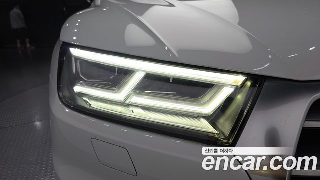 Audi Q5 (FY) 40 TDI Quattro Premium 2020 — фото 22