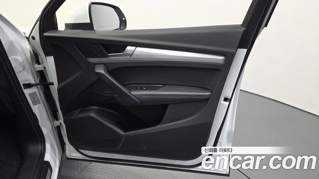 Audi Q5 (FY) 40 TDI Quattro Premium 2020 — фото 24