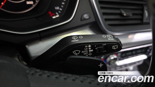 Audi Q5 (FY) 40 TDI Quattro Premium 2020 — фото 30