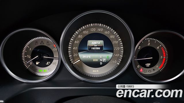 Mercedes-Benz E-Class (W212) E220 Bluetec Avantgarde 2016 — фото 8