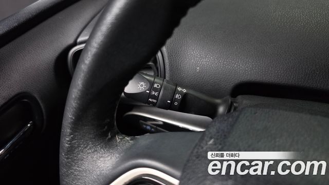 Toyota Prius (IV) 1.8 E 2017 — фото 19