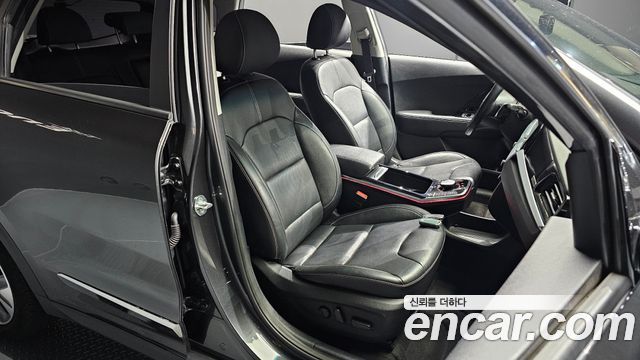 Kia Niro EV Noblesse 2022 — фото 12