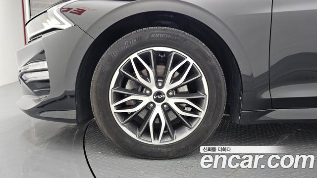 Kia K5 (III) 2.0 Prestige 2023 — фото 5
