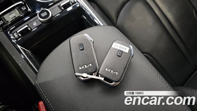 Kia K5 (III) 2.0 Prestige 2023 — фото 33