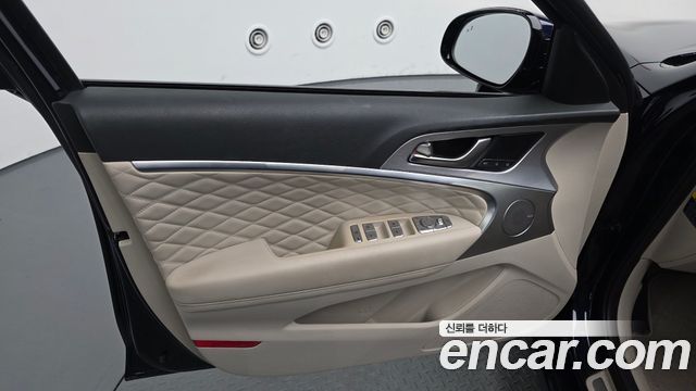 Genesis G70 2.0T AWD Elite 2019 — фото 24