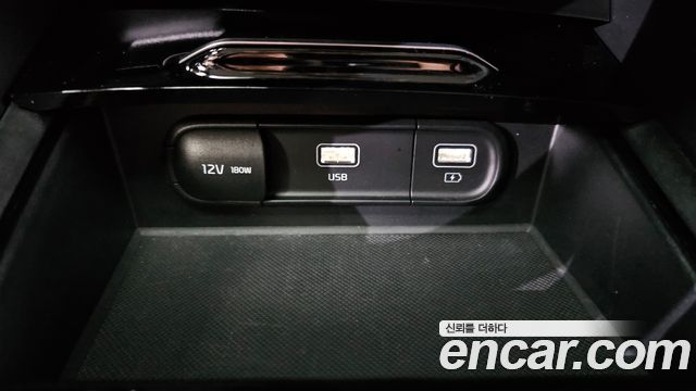 Kia K5 (III) 2.0 Prestige 2022 — фото 27