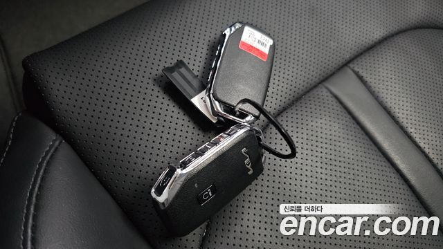 Kia K5 (III) 2.0 Prestige 2022 — фото 32