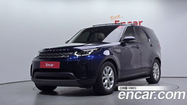 Land Rover Discovery 5 2.0 SD4 SE 2018 — фото 1
