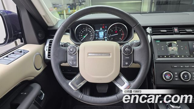 Land Rover Discovery 5 2.0 SD4 SE 2018 — фото 12