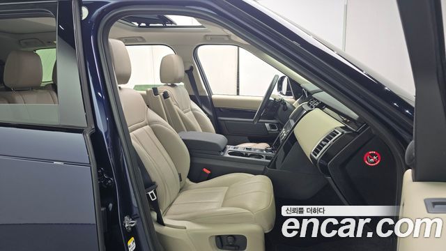 Land Rover Discovery 5 2.0 SD4 SE 2018 — фото 26