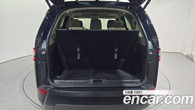 Land Rover Discovery 5 2.0 SD4 SE 2018 — фото 32