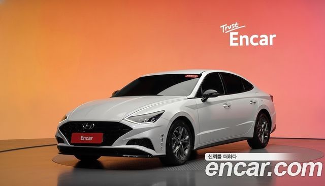 Hyundai Sonata (DN8) 2.0 Modern