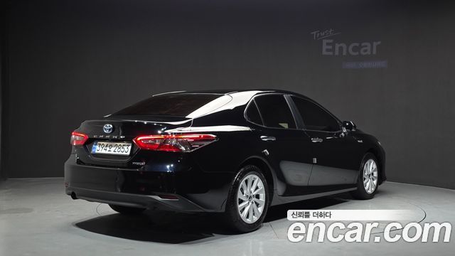Toyota Camry (XV70) 2.5 LE Hybrid 2024 — фото 2