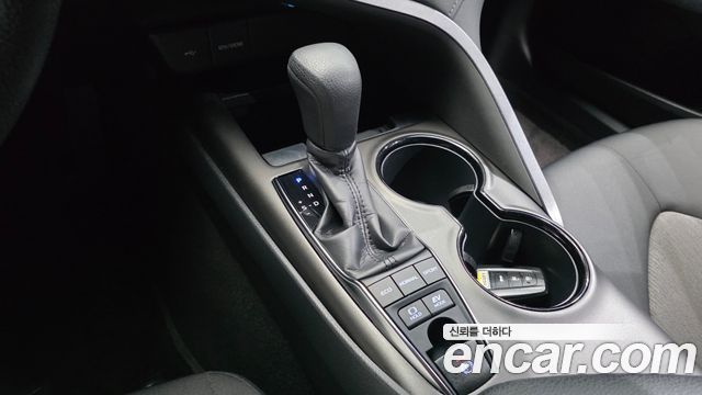 Toyota Camry (XV70) 2.5 LE Hybrid 2024 — фото 9