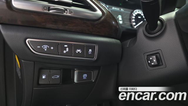Genesis EQ900 3.8 GDI AWD Premium Luxury 2016 — фото 16