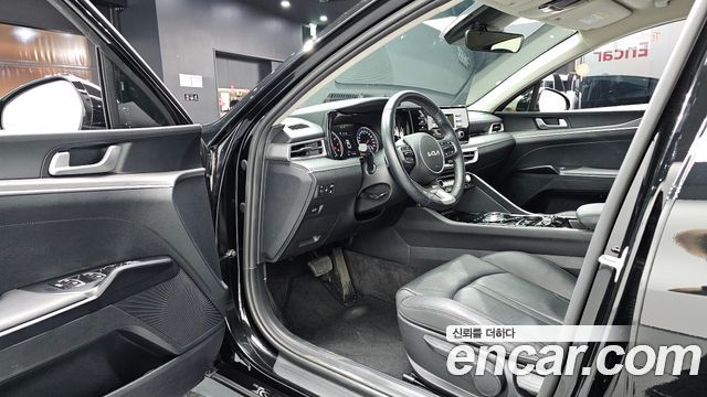 Kia K5 (III) 2.0 Trendy 2023 — фото 10