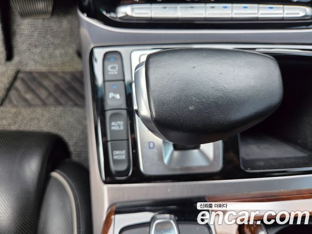 Genesis EQ900 3.8 GDI AWD Prestige 2016 — фото 9
