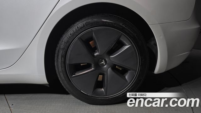 Tesla Model 3 Long Range AWD 2021 — фото 21