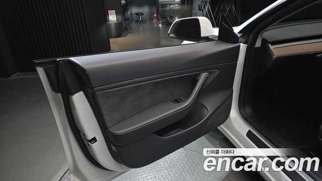 Tesla Model 3 Long Range AWD 2021 — фото 24