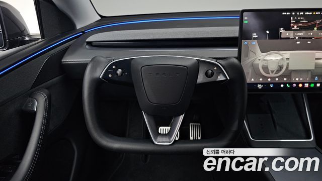 Tesla Model Y Long Range AWD 2025 — фото 13