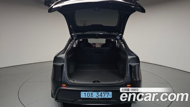 Tesla Model Y Long Range AWD 2025 — фото 20