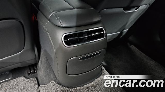 Genesis G90 (RS4) Gasoline 3.5 Turbo AWD 2023 — фото 36